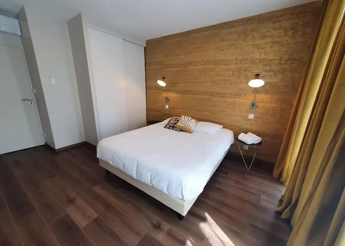 Legend Majestic - 3 Chambres - Parking Prive Gratuit - Centre Ville - Quai De Saone - Gare - Fibre