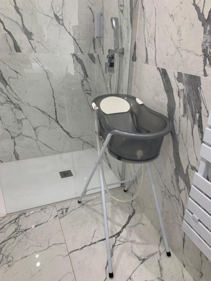 Legend Majestic - 3 - Parking Prive Gratuit - Centre - Quai De Saone - Gare - Fibre Apartment *